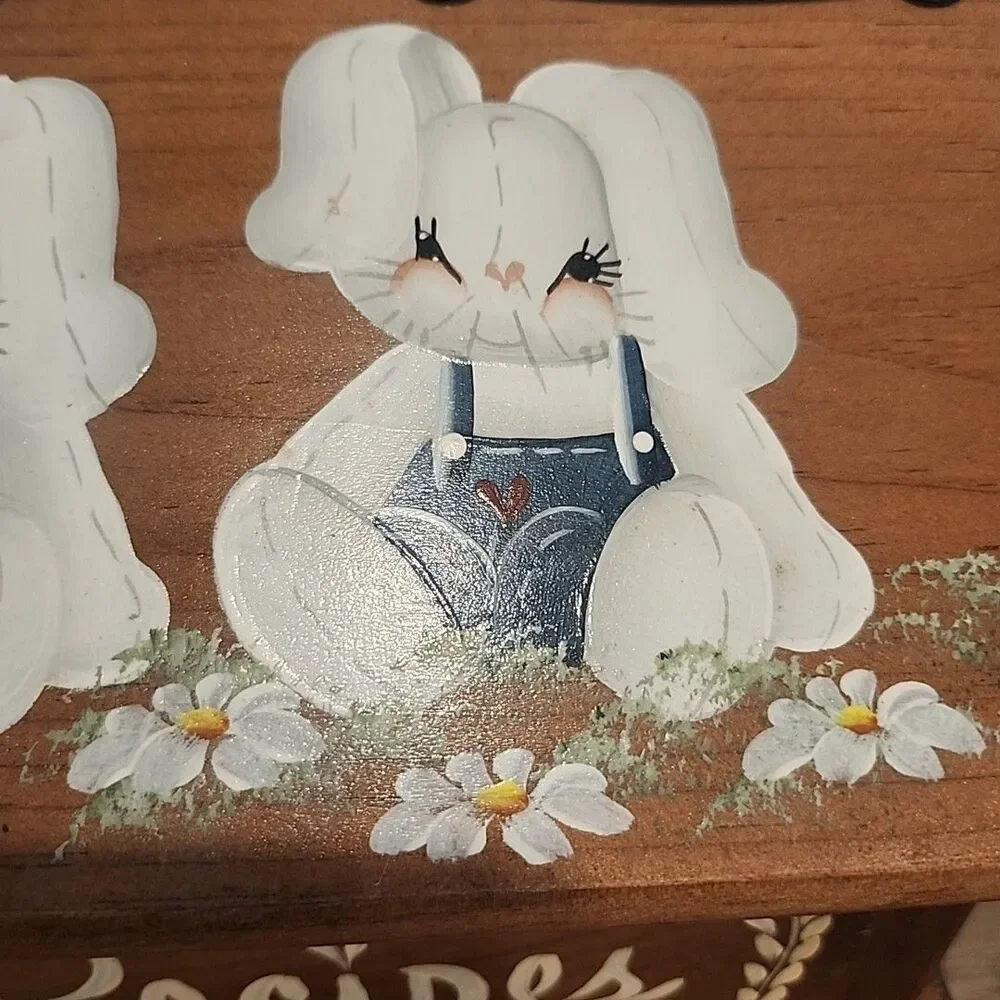 Vtg Wood Recipe file Box Handpainted Bunny Rabbits and Daisy Flowers Retro Decor